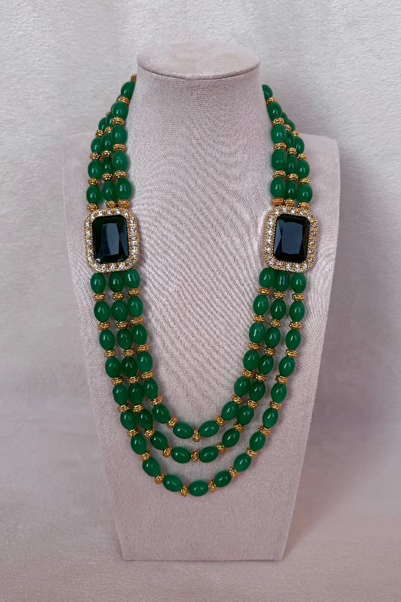 Nisa Necklace