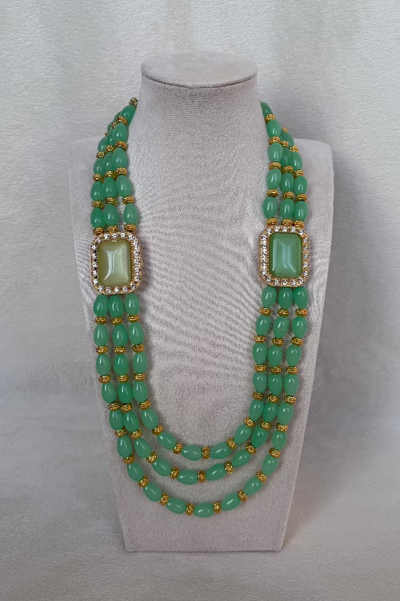 Nisa Necklace