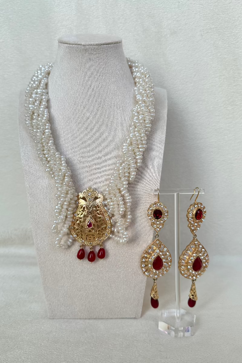 Amina necklace