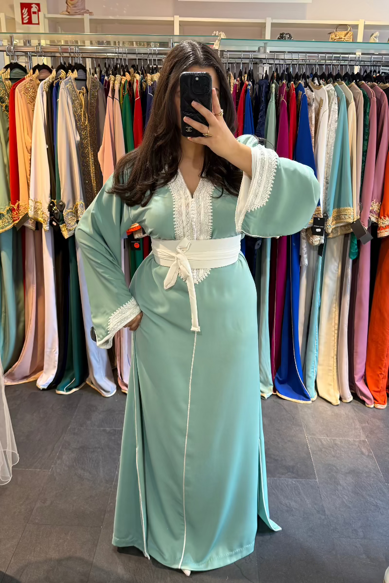 Noor Kaftan
