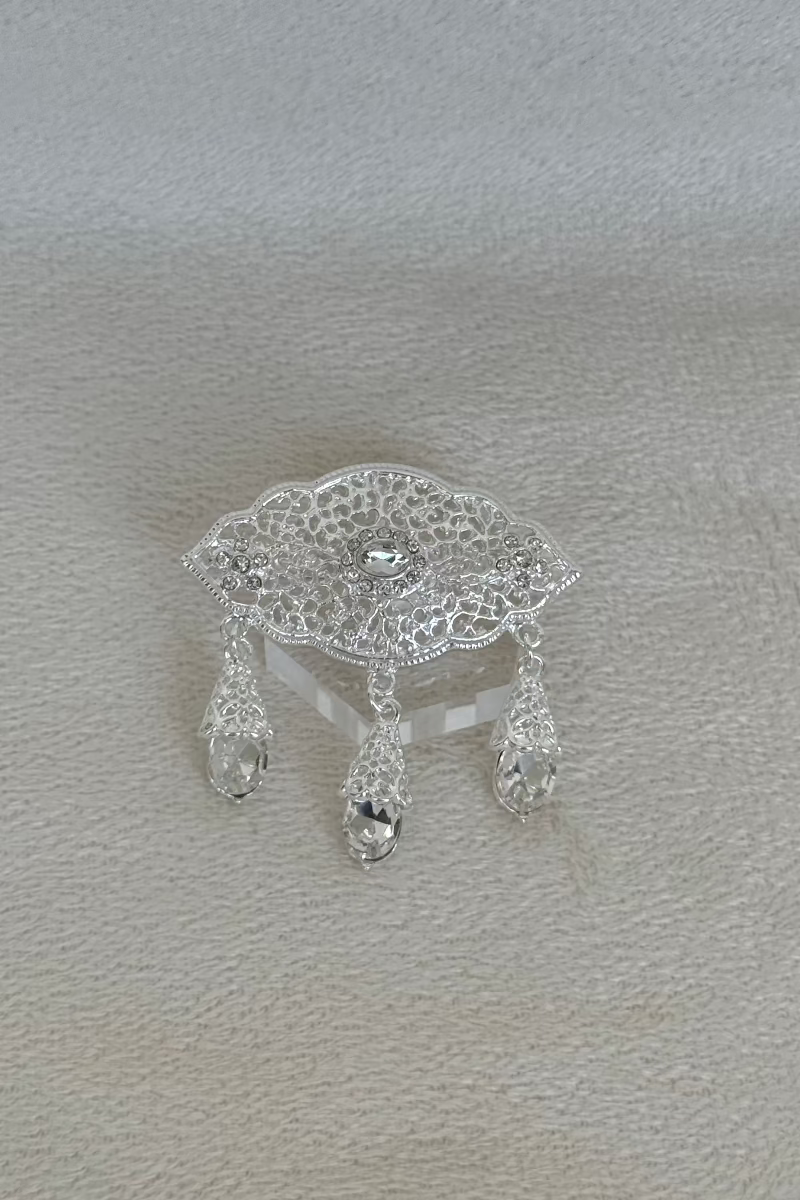 Broche
