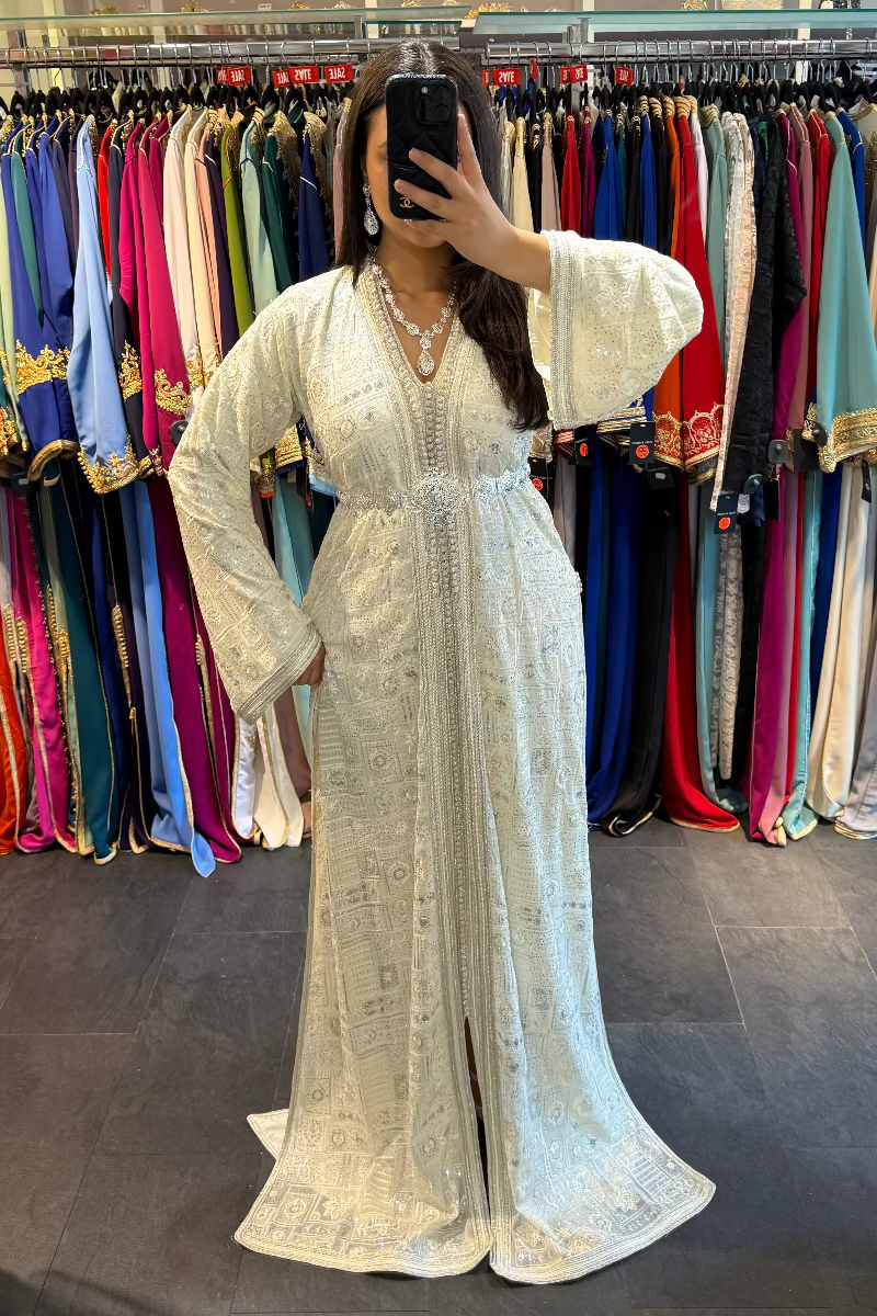 White bride Takchita