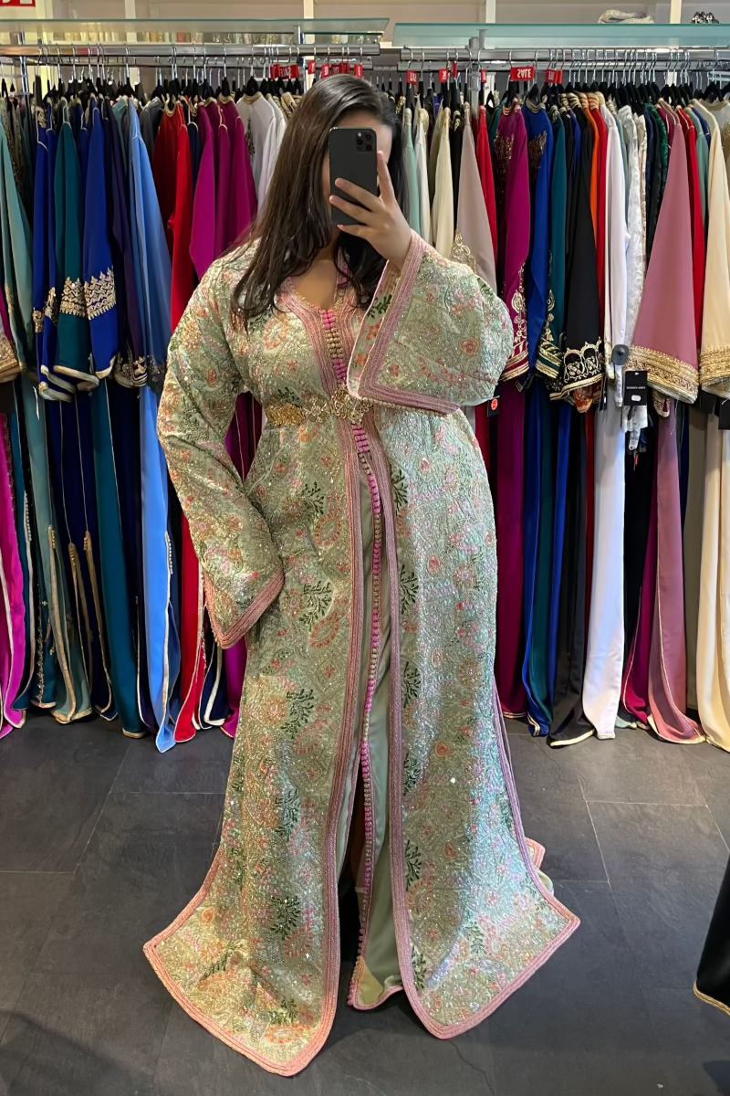 Exotic Takchita