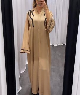 Abaya Geribbelde Stof En Kralen Beige