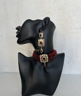 Vol Rode Choker Set